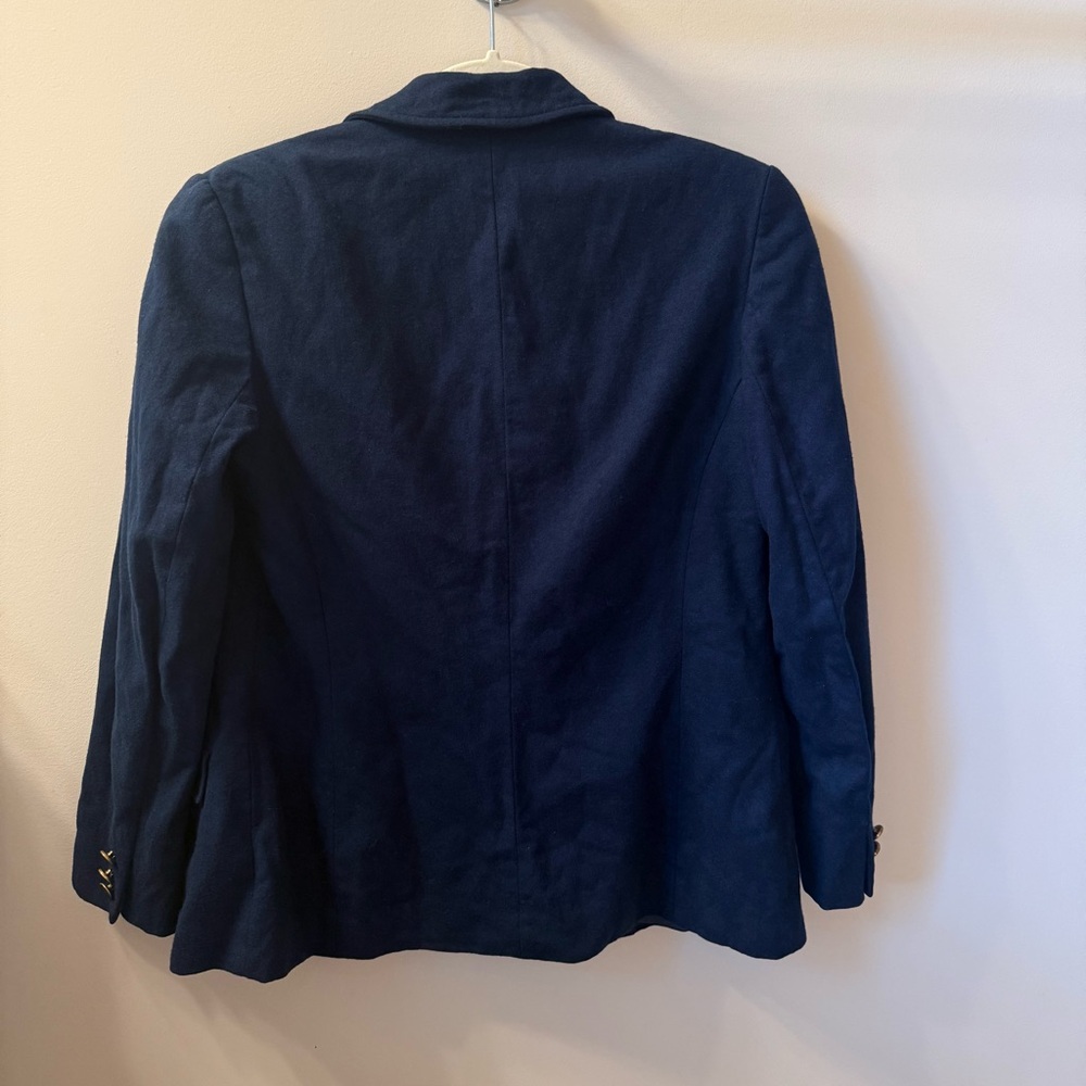 Vintage Pendleton Navy Virgin Wool Blazer | USA Made | Crest Buttons | Size 6 - Picture 3 of 8